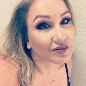 Meet your Posher, Debra